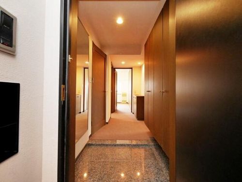 北海道札幌市中央区北九条西24丁目(マンション)の賃貸物件の玄関