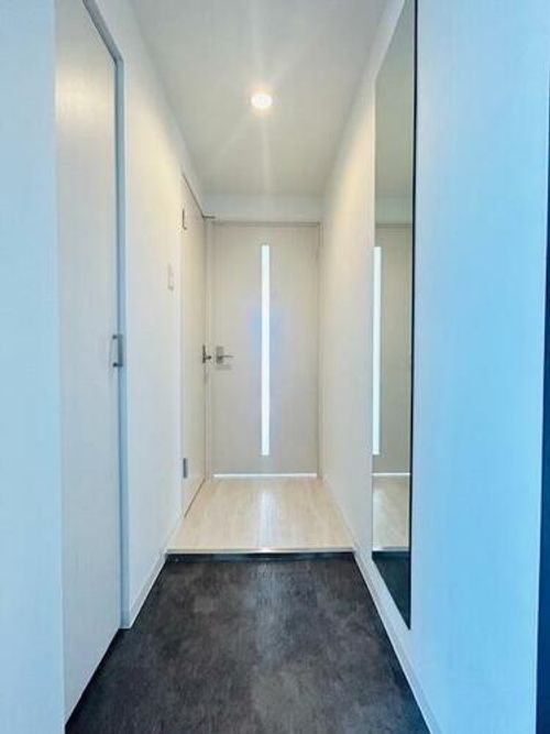 北海道札幌市中央区北十三条西16丁目(マンション)の賃貸物件の玄関