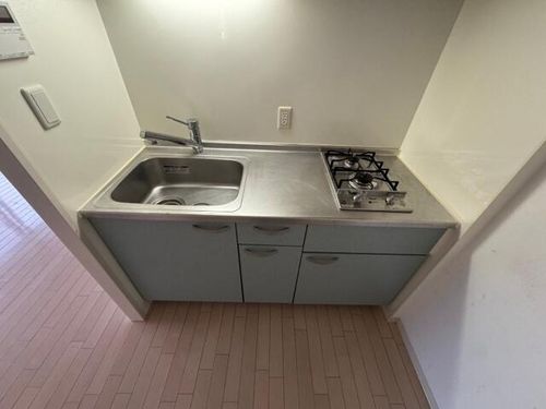 大阪府大阪市東成区東中本1丁目(マンション)の賃貸物件のキッチン