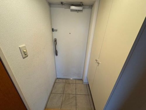 大阪府大阪市東成区東中本1丁目(マンション)の賃貸物件の玄関