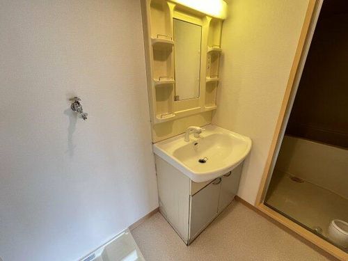 パインリーフ和泉202の内装