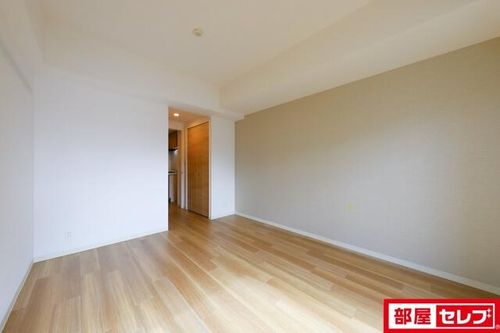 プランドール那古野の内装