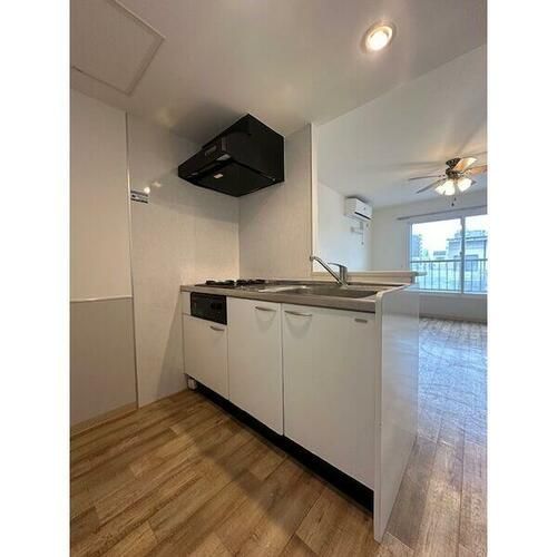 グランメール本郷通8南BSのキッチン