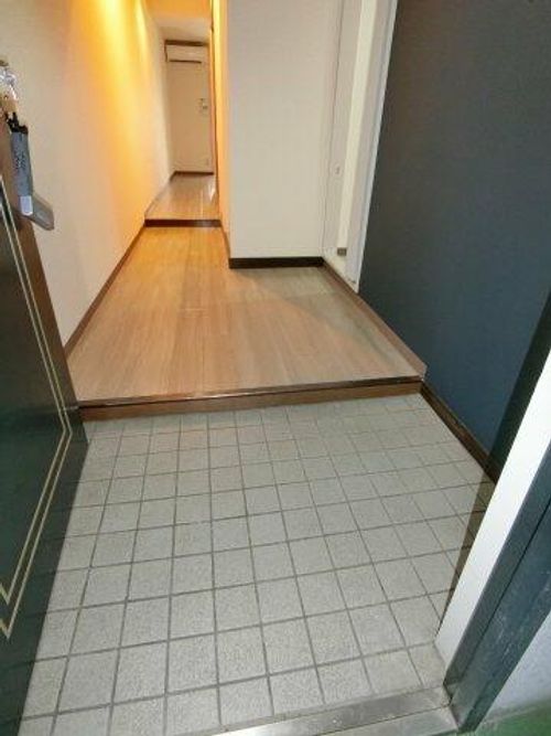イルソーレ寝屋川西の玄関