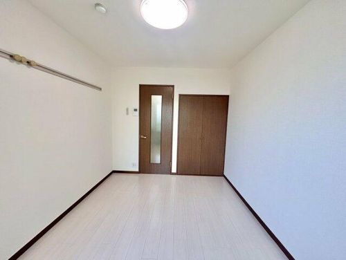 MOCヴィレッジの居間