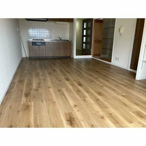 キィーロックハウス302の居間