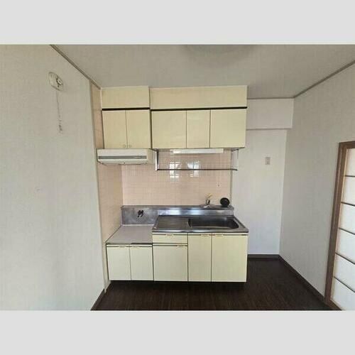 グランド三栄のキッチン