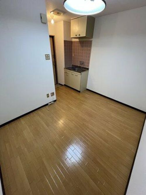 コーポラス我孫子213の居間