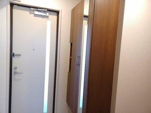 大阪府高石市東羽衣6丁目(アパート)の賃貸物件の玄関