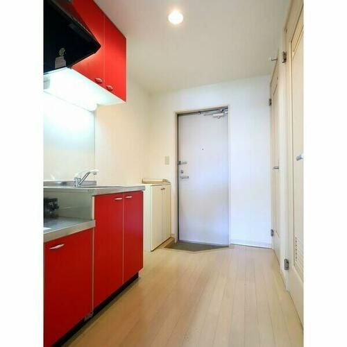 シャムロック熱田Wの玄関