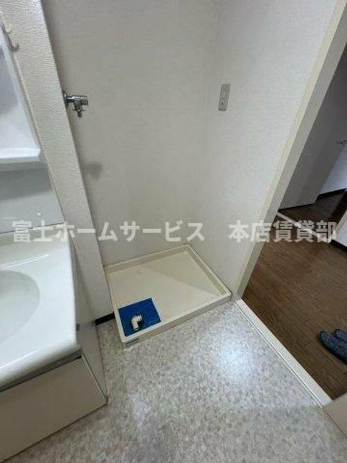 アロースあびこ506の玄関