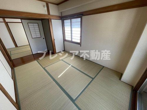 シーマー瓦林の内装