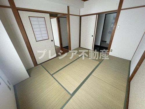 シーマー瓦林の内装