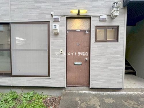 北海道札幌市手稲区新発寒五条7丁目(アパート)の賃貸物件の玄関