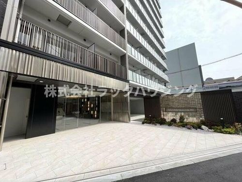 スプランディッド中之島DUEの玄関