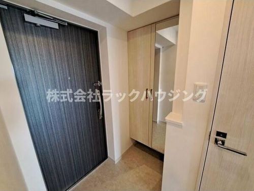 スプランディッド中之島DUEの玄関