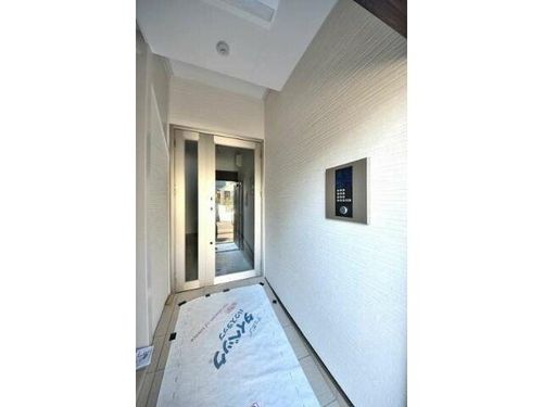 プレメゾン円山の玄関