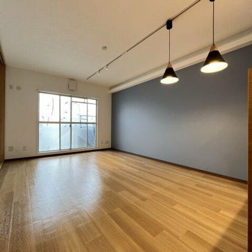 グレイス茶屋ヶ坂駅前の居間