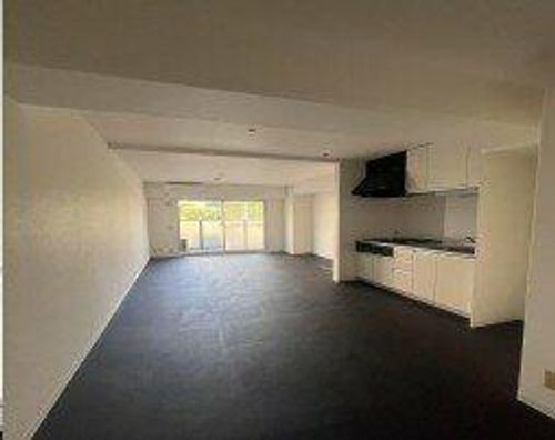 ノバガネイチ中津の居間