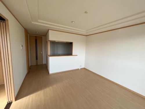 マウントック・レオの居間