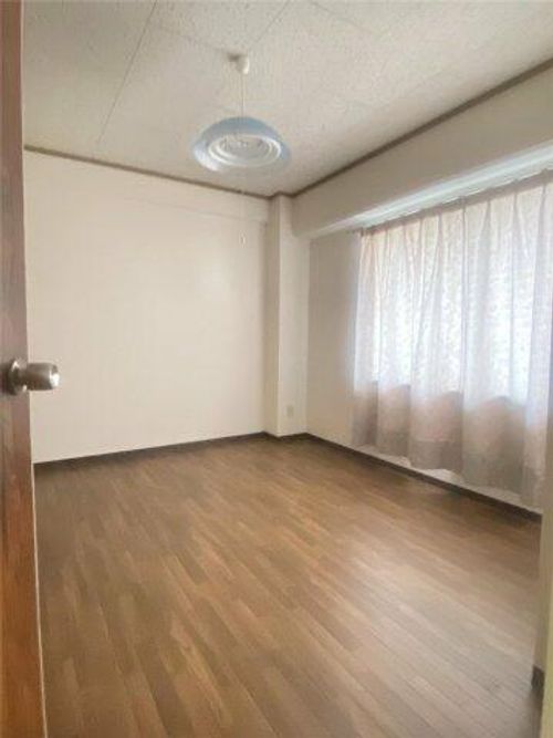 名古山プラザ207の居間