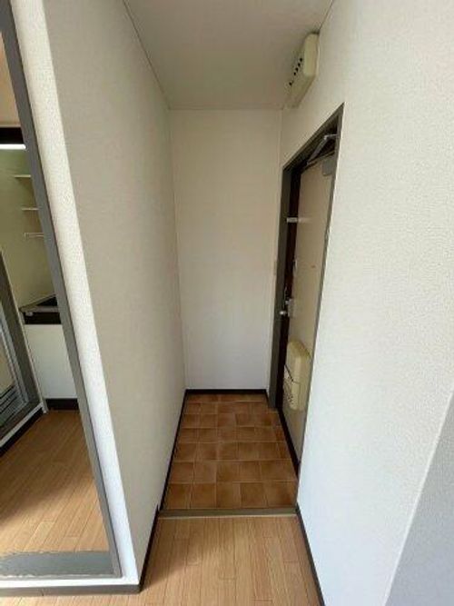 大阪府大阪市東淀川区豊里6丁目(マンション)の賃貸物件の玄関