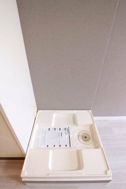 ジュネス人丸の内装