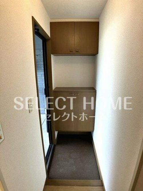 マノウールSAKAEの玄関