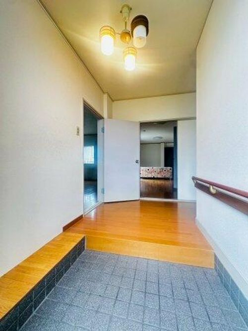 兵庫県神戸市須磨区多井畑字東山ノ上(一戸建)の賃貸物件の玄関