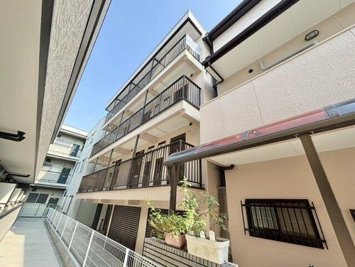 若草マンションの外観