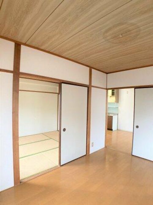 ハイツ瑠紫庵202の内装