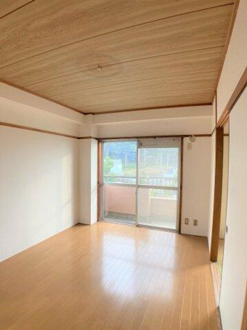 ハイツ瑠紫庵202の内装