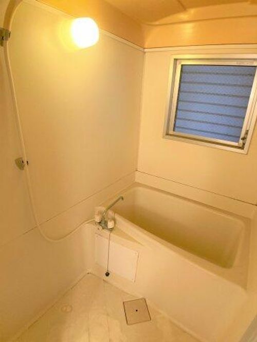 ハイツ瑠紫庵202の風呂