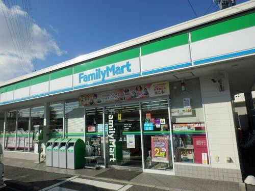 ベル ツリーの周辺