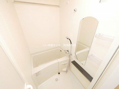 プレサンス梅田北オール208の風呂