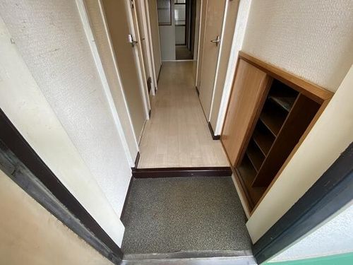 大阪府大阪市城東区成育4丁目(マンション)の賃貸物件の玄関