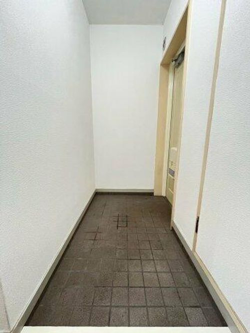 大阪府高石市綾園5丁目(マンション)の賃貸物件の玄関