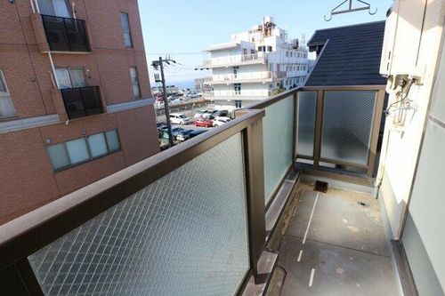 ハウス虹の内装