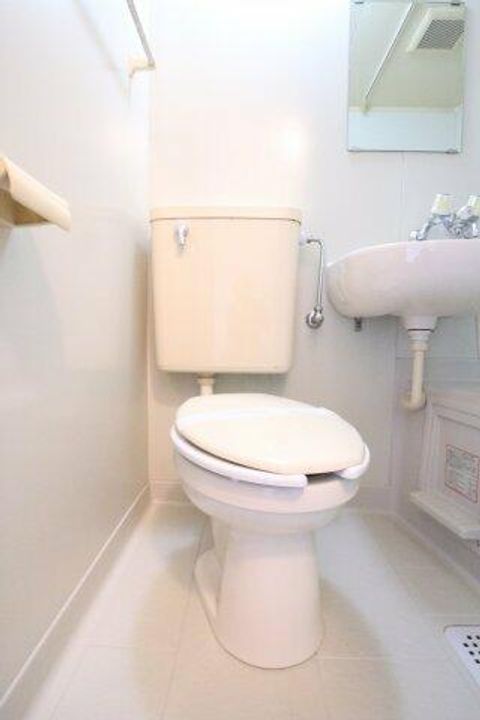 ハウス虹の内装