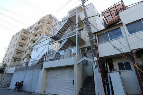 ハウス虹の玄関