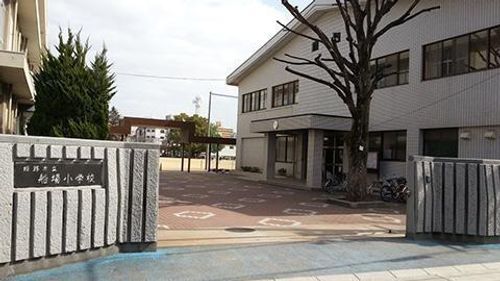 キャッスルコート神田町401の周辺