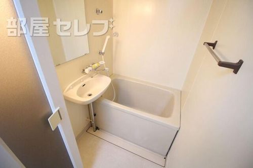 シャトルオオギ108の風呂