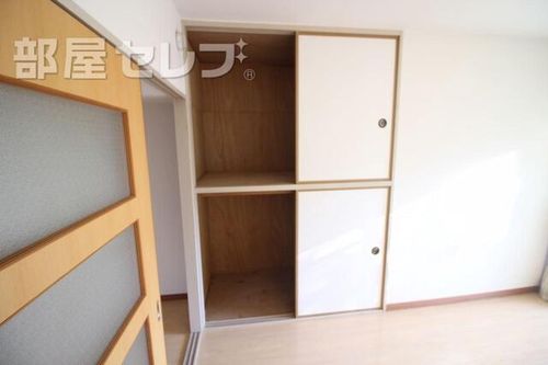 シャトルオオギ108の内装