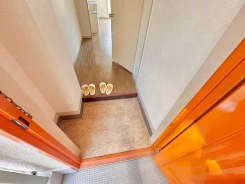 第2岡本ハイツの玄関