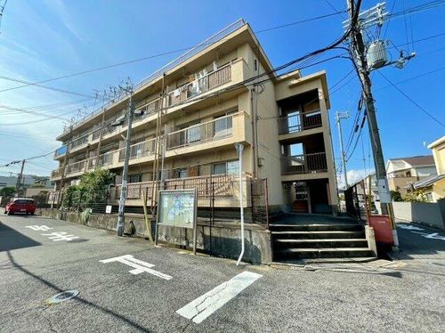 西浦ビューハイツの外観