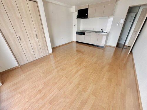 ドミール南栄町の居間