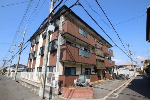 アパートメント初芝の外観