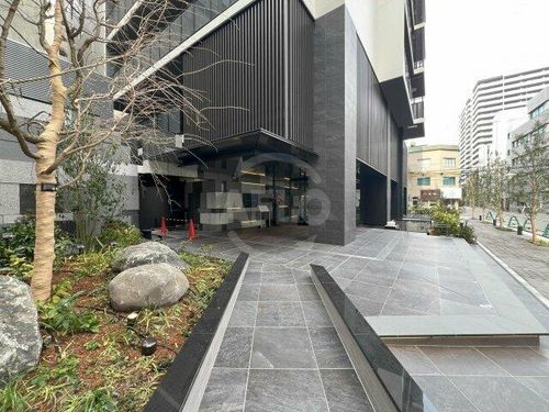 ジオタワー新町の玄関