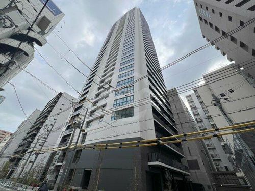 ジオタワー新町の外観