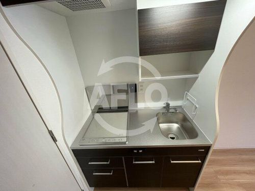 セレニテ難波グランデノールのキッチン